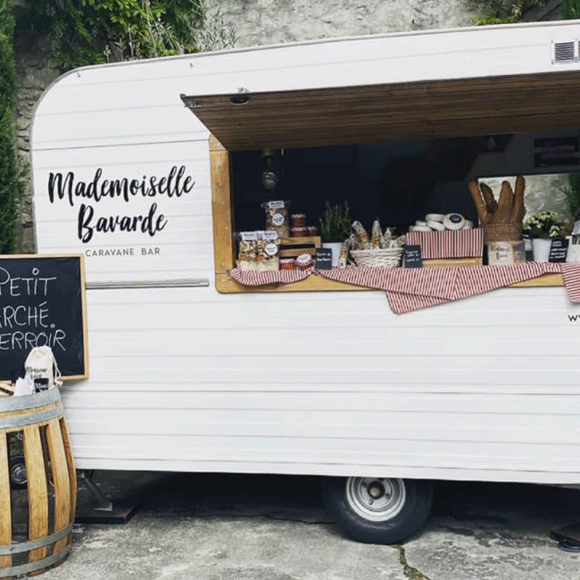 Mademoiselle Bavarde - sur woui.ch
